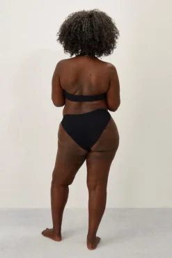 Coco Bikini Black 11 Coco Bikini Black -Hunza G 0000s 0053 UntitledSession10885 1800x1800 a661e7f2 1e55 4e85 a211 a9affcb729d9