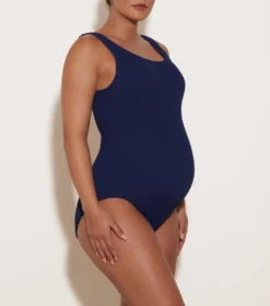 Hunza G -Hunza G SquareNeckCrinkleSwim Navy 02 FL