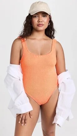 Hunza G Classic Square Neck Swimsuit 10 Hunza G Classic Square Neck Swimsuit -Hunza G hunza3011310bee 1683751301909 2 0. UX357 QL90